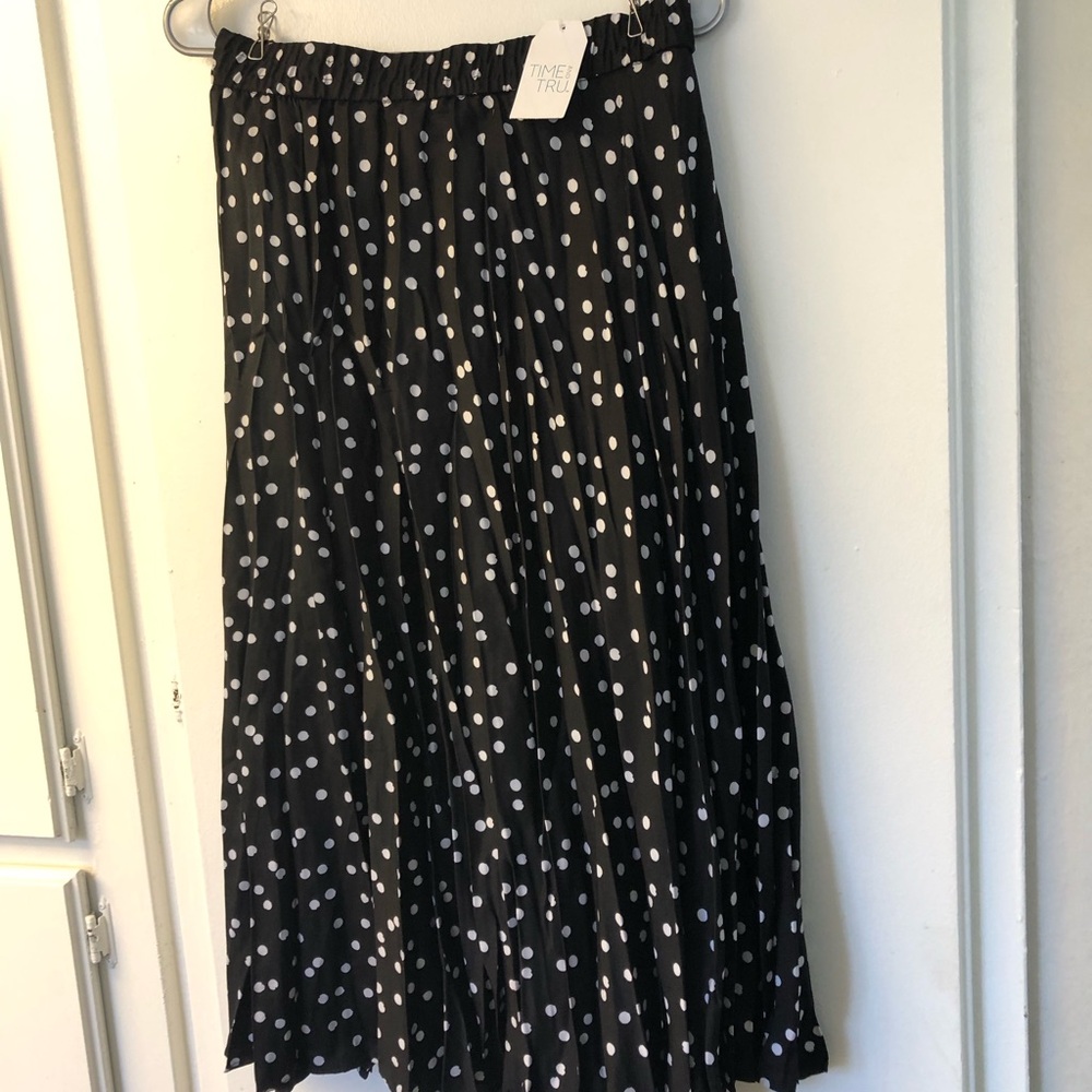 Time and Tru Black A-Line Midi Skirt